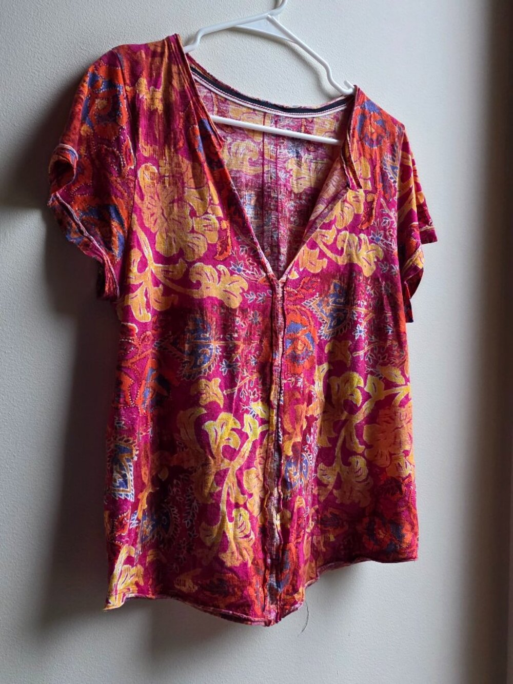 Pilcro Colorful V-Neck Blouse Size Medium